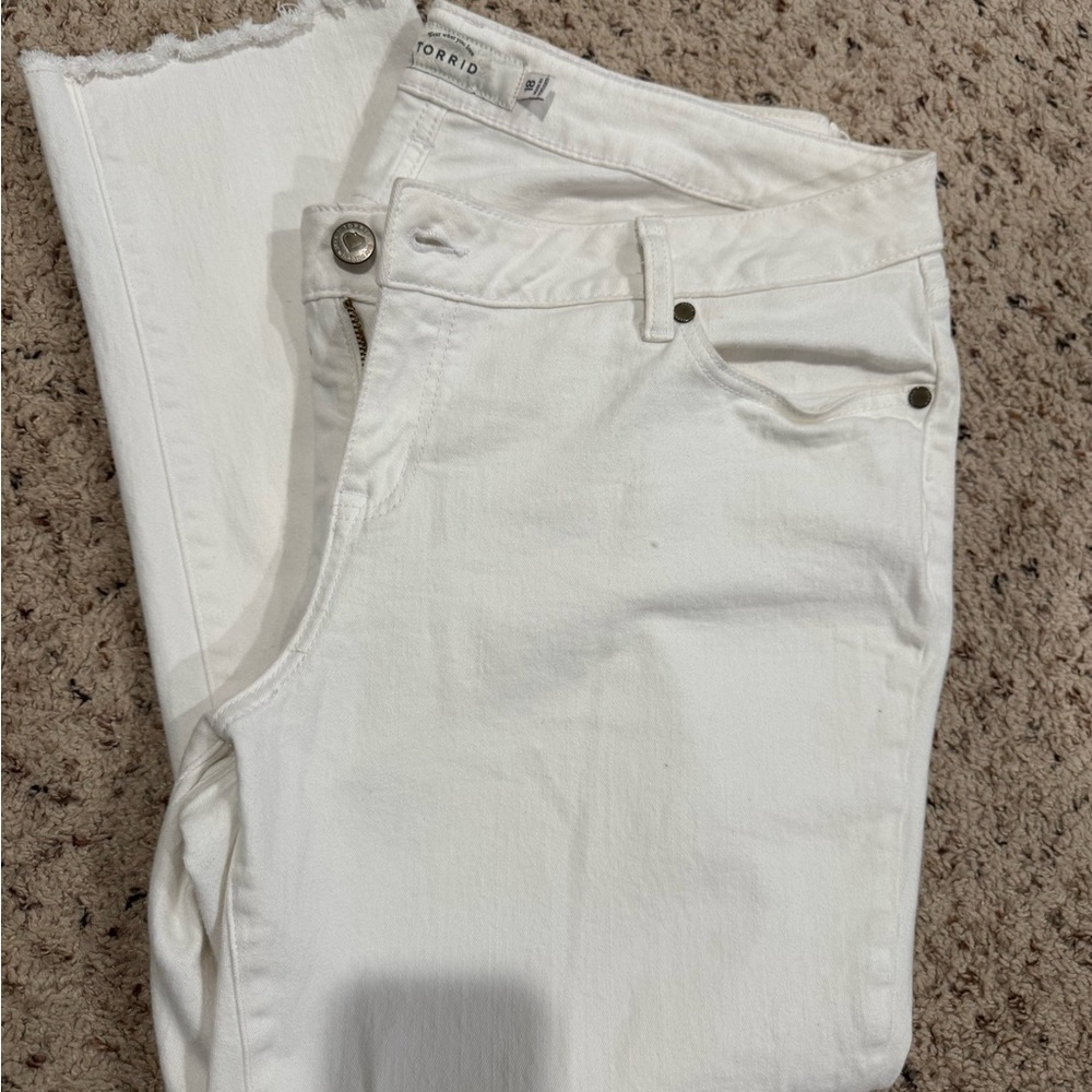 Torrid White Ankle Cropped Jeans - boyfriend - size 18